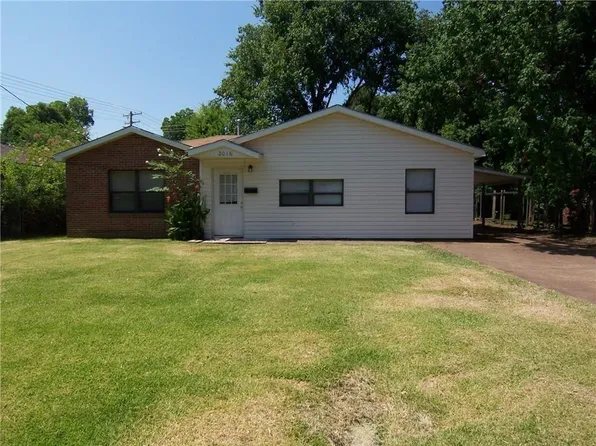 2016 Clover Ln, Alexandria, LA 71301