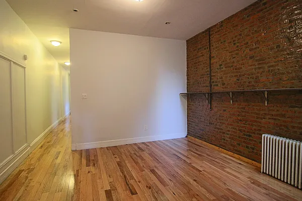 Rented by Nooklyn NYC LLC | media 46