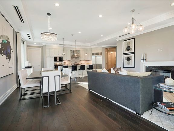 3rd image of 3000 Royal Ct Unit 3215