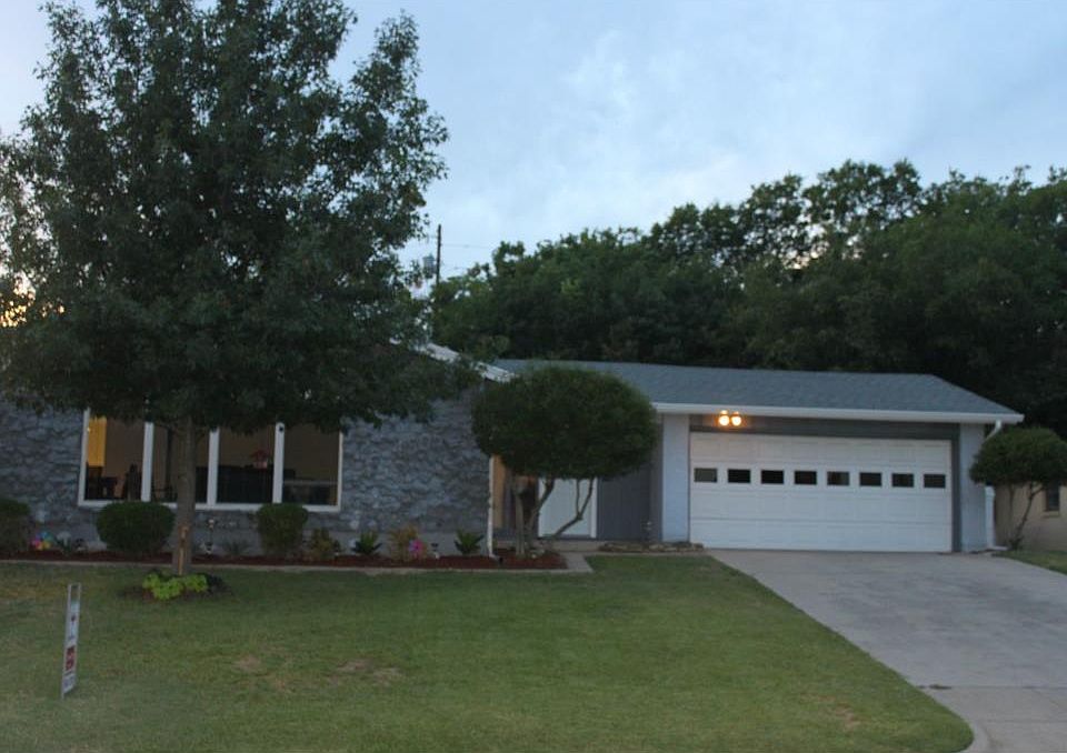 1st image of 4505 Starlight Dr