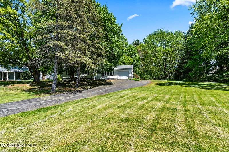3rd image of 68 Wemple Road