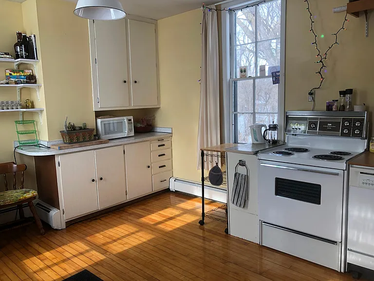 66 Main St — Photo 14