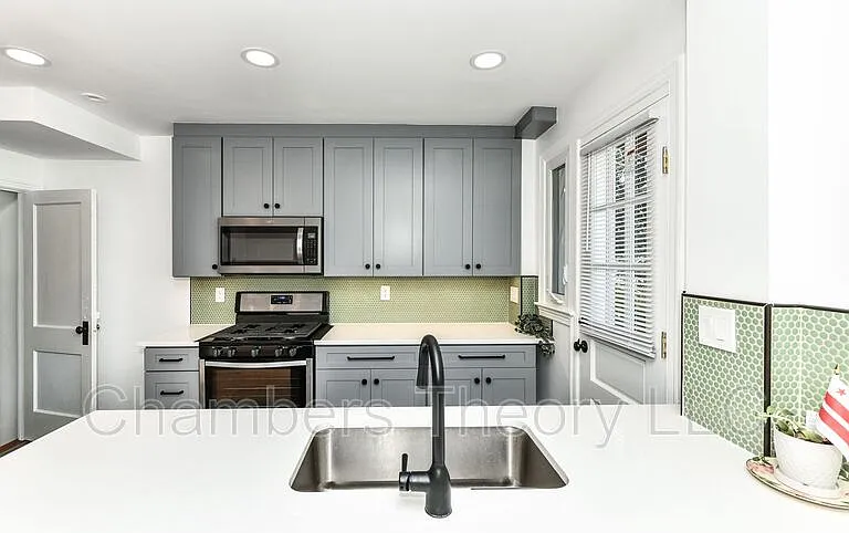 2230 Observatory Pl NW — Photo 7
