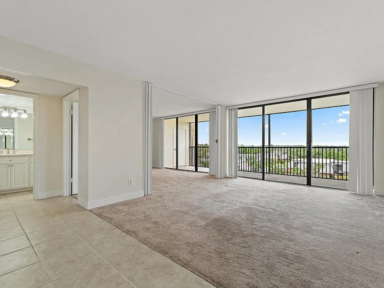 1605 S US Highway 1 #M1-506 — Photo 11