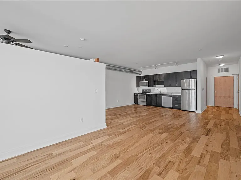 219 Carron St #102 — Photo 14