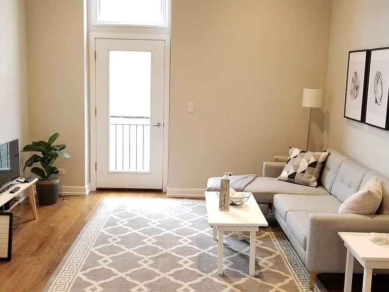 1645 W Le Moyne St #3G — Photo 2