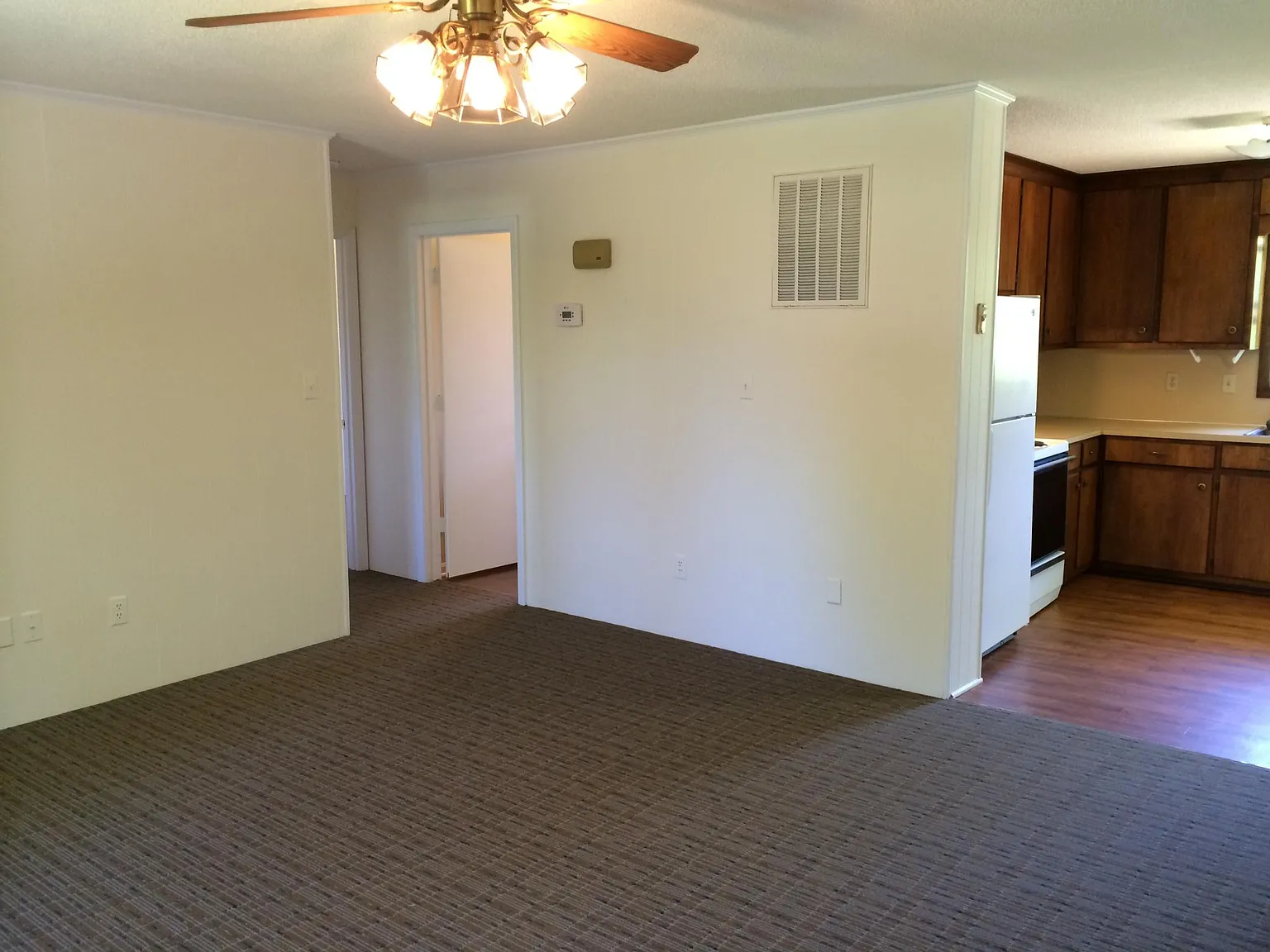 155 Thore Dr — Photo 3