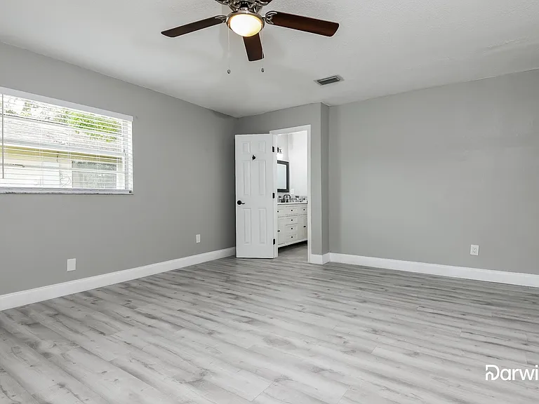 7045 Hammock Way — Photo 8