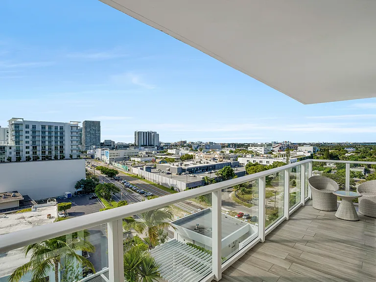 4250 Biscayne Blvd #1116 — Photo 17