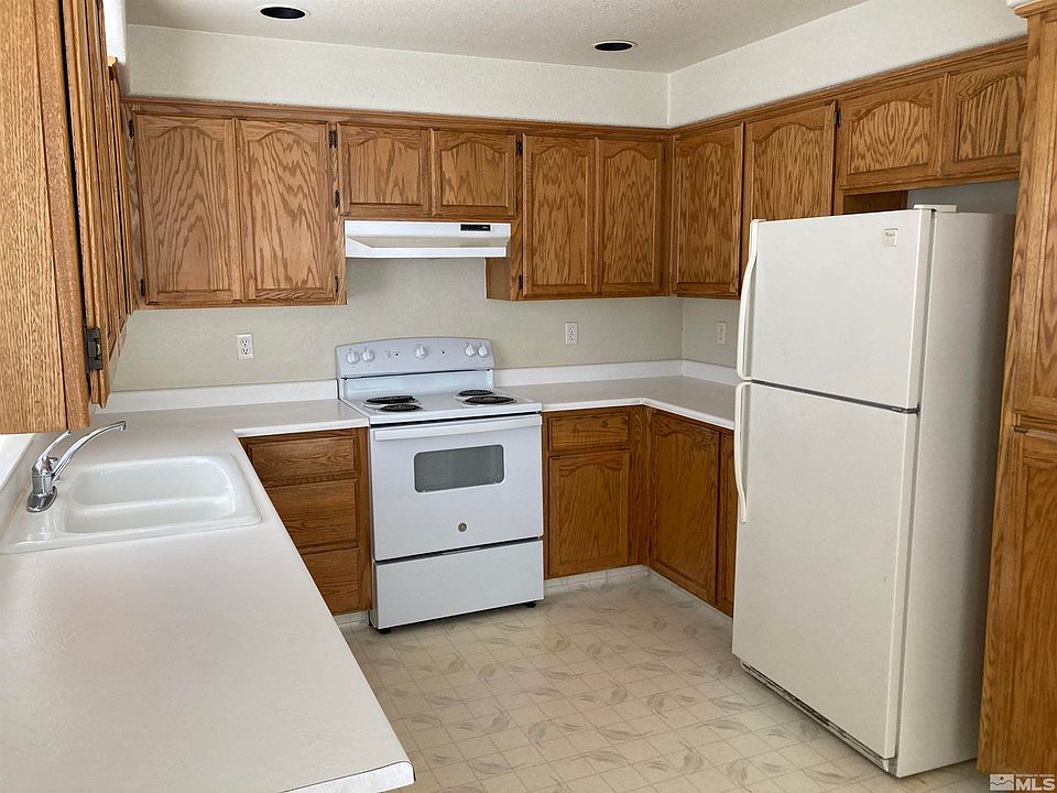 2nd image of 3048 Austin Ln