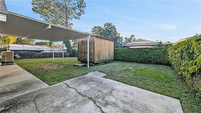 528 Grovewood Dr — Photo 17