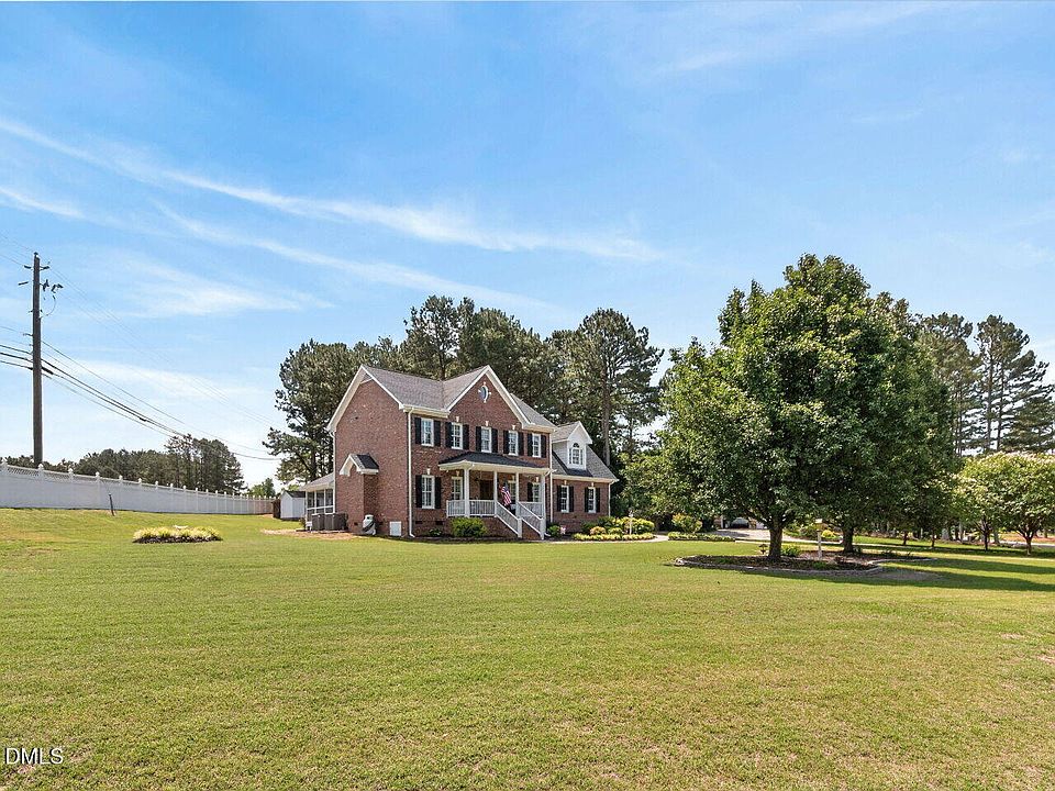 1st image of 3936 Lauriston Rd