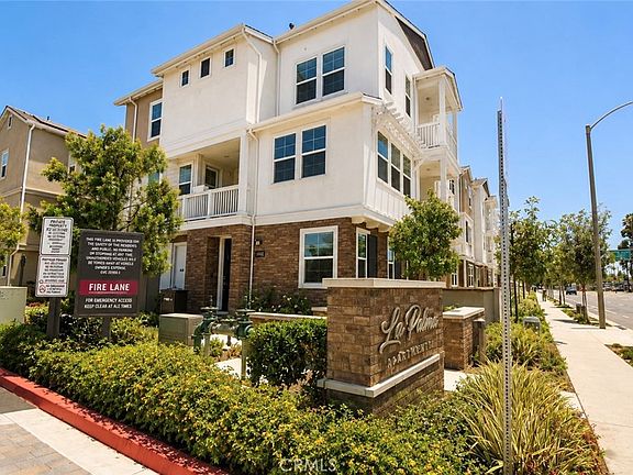 2nd image of 1030 N Anaheim Blvd Unit 2