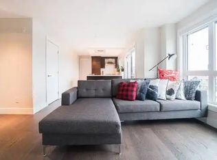 3028 Arbutus St #205, Vancouver, BC V6J3Z2