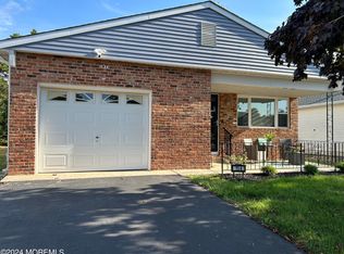 114 Santiago Dr, Lavallette, NJ 08757