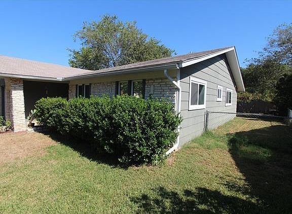 2nd image of 619 Wagon Wheel Dr