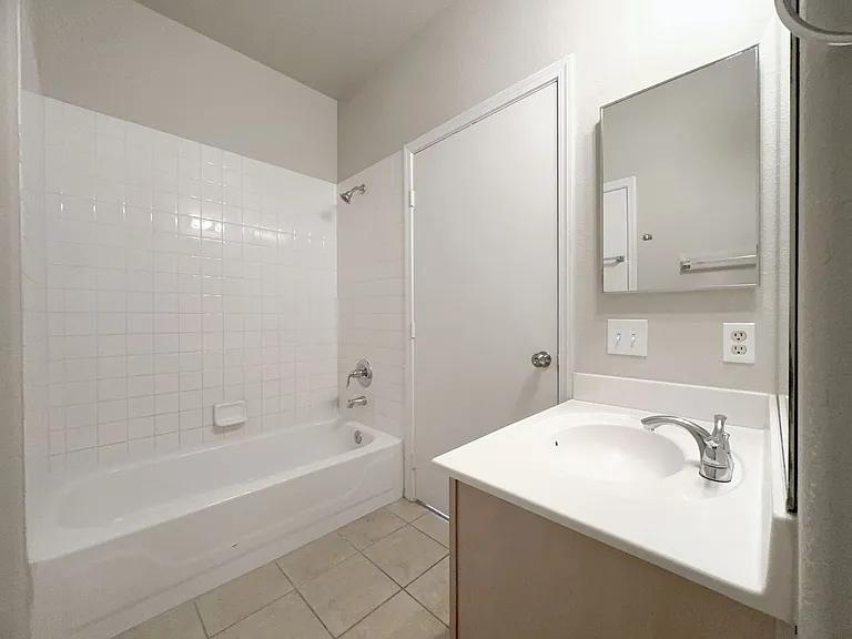 8725 W Flamingo Rd #208 — Photo 11