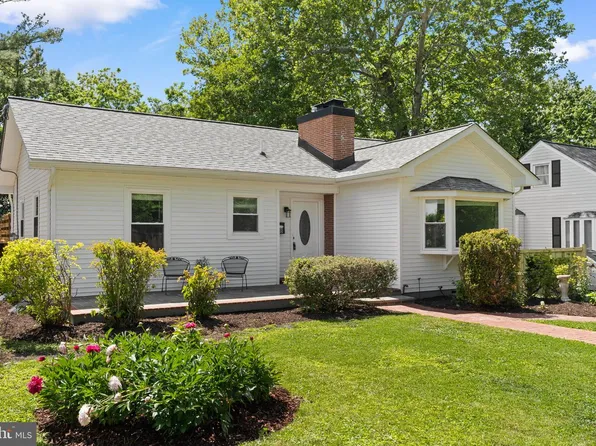 8 Oak Ave, Gaithersburg, MD 20877