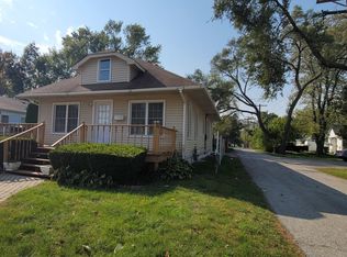 1212 Pine St, Waukegan, IL 60085