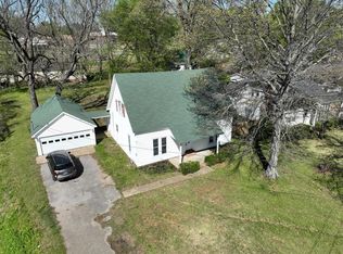 805 S Main St, Covington, TN 38019