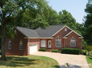 25 Cunningham Point Ct, Greer, SC 29651