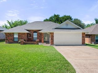7508 Jamie Renee Ln, North Richland Hills, TX 76182