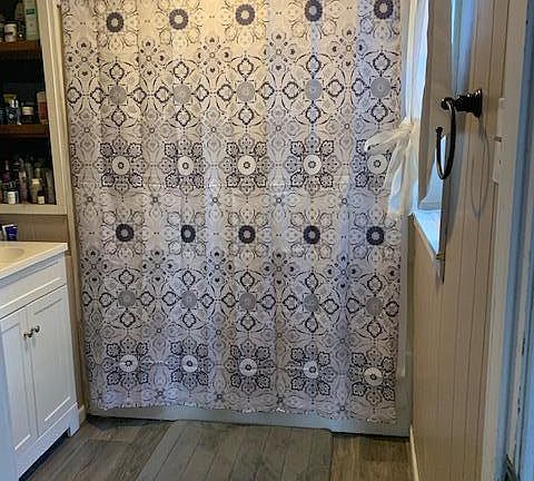 3rd image of 668 S Odell Ave