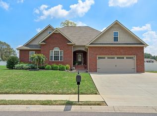 661 Richards Dr, Clarksville, TN 37043