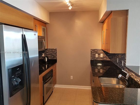 3rd image of 335 Biscayne Blvd #3802