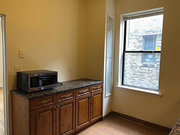 4th image of 270 Harrison Ave APT 507