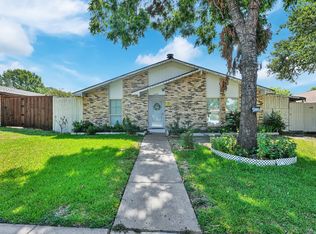6326 McCartney Ln, Garland, TX 75043