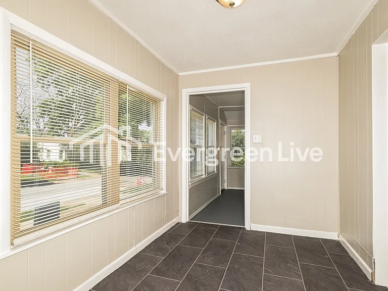 7063 Julian Ave — Photo 12