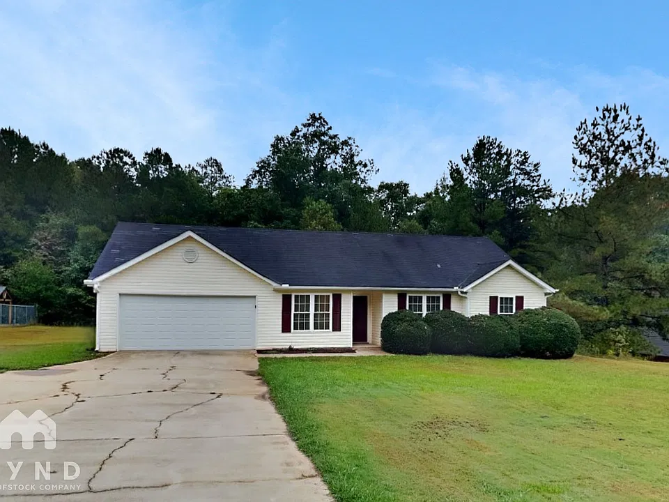 270 Mountain Ln