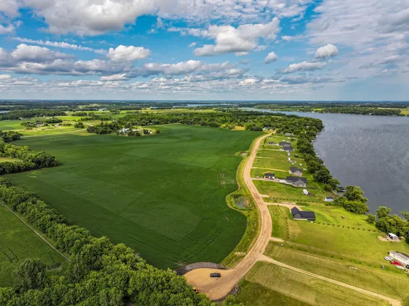 10 Reno View Dr, Alexandria, MN 56308