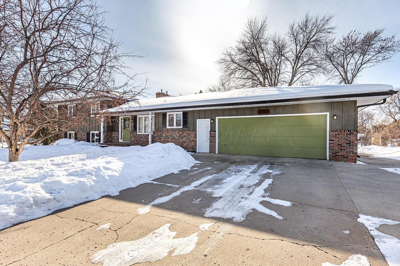 1061 3rd St N, Casselton, ND 58012 Zillow