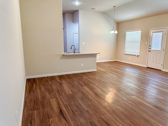 2nd image of 10007 Westover Blf