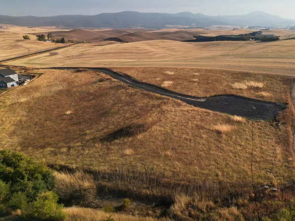0 Mix Rd, Moscow, ID 83843