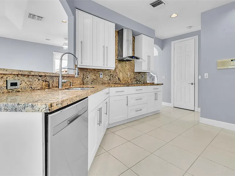 1547 Mariner Way — Photo 16