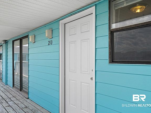 4th image of 728 W Beach Blvd #210
