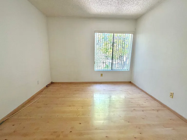 5700 Etiwanda Ave #248 — Photo 8