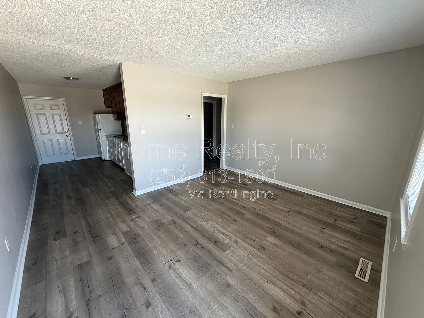 2 bed, 1.0 bath, $750 — Photo 3