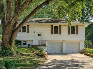 504 W 5th Ct, Peculiar, MO 64078