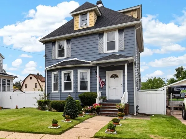 136 W Gibbons St, Linden City, NJ 07036