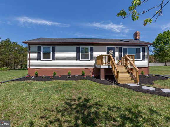 2nd image of 6732 Forbes Pl W