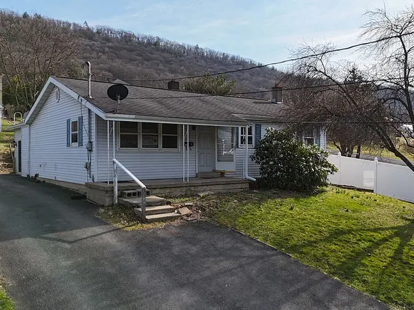 316 E Market St, Trevorton, PA 17881