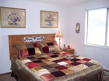 4th image of 12101 219th Avenue Ct E