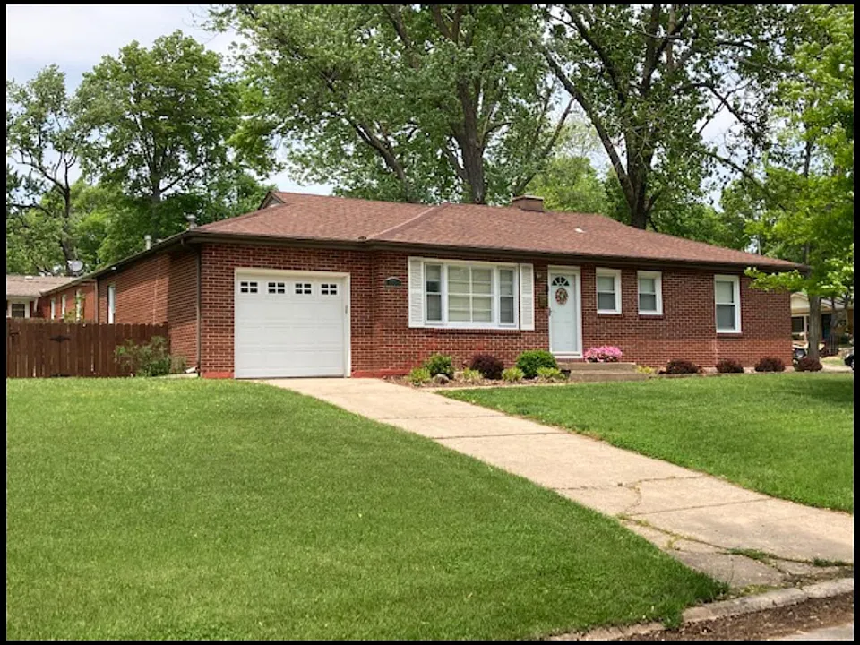 1500 SW Highway Ln