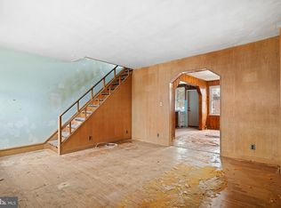 457 Robbins St, Philadelphia, PA 19111