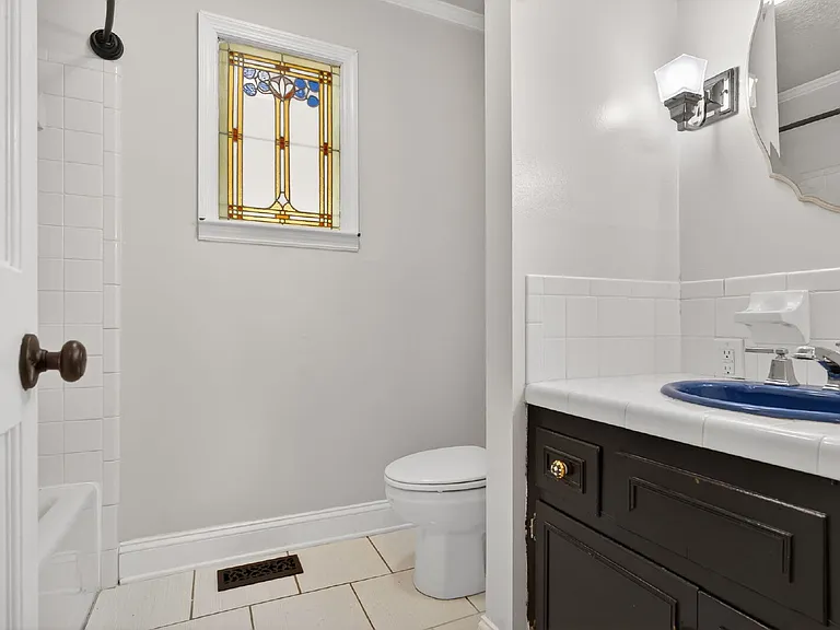 636 N Wilkinson Dr — Photo 18