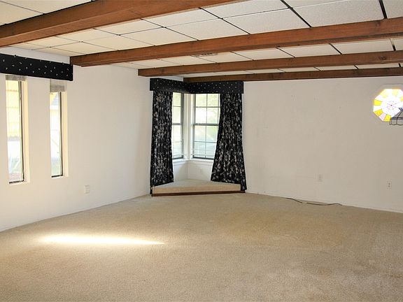 4th image of 2131 Driftwood Dr